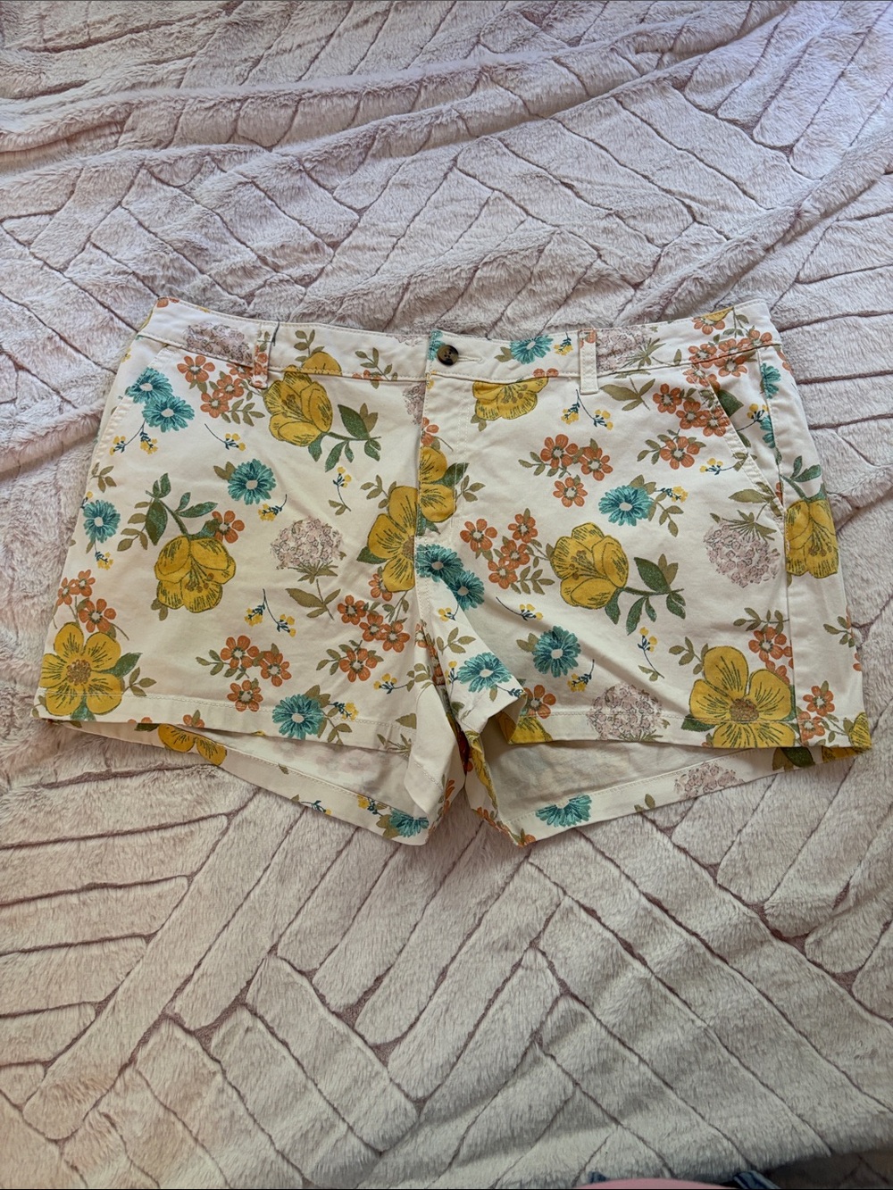 a.n.a Floral Cotton Shorts - White with Yellow & Teal Blooms